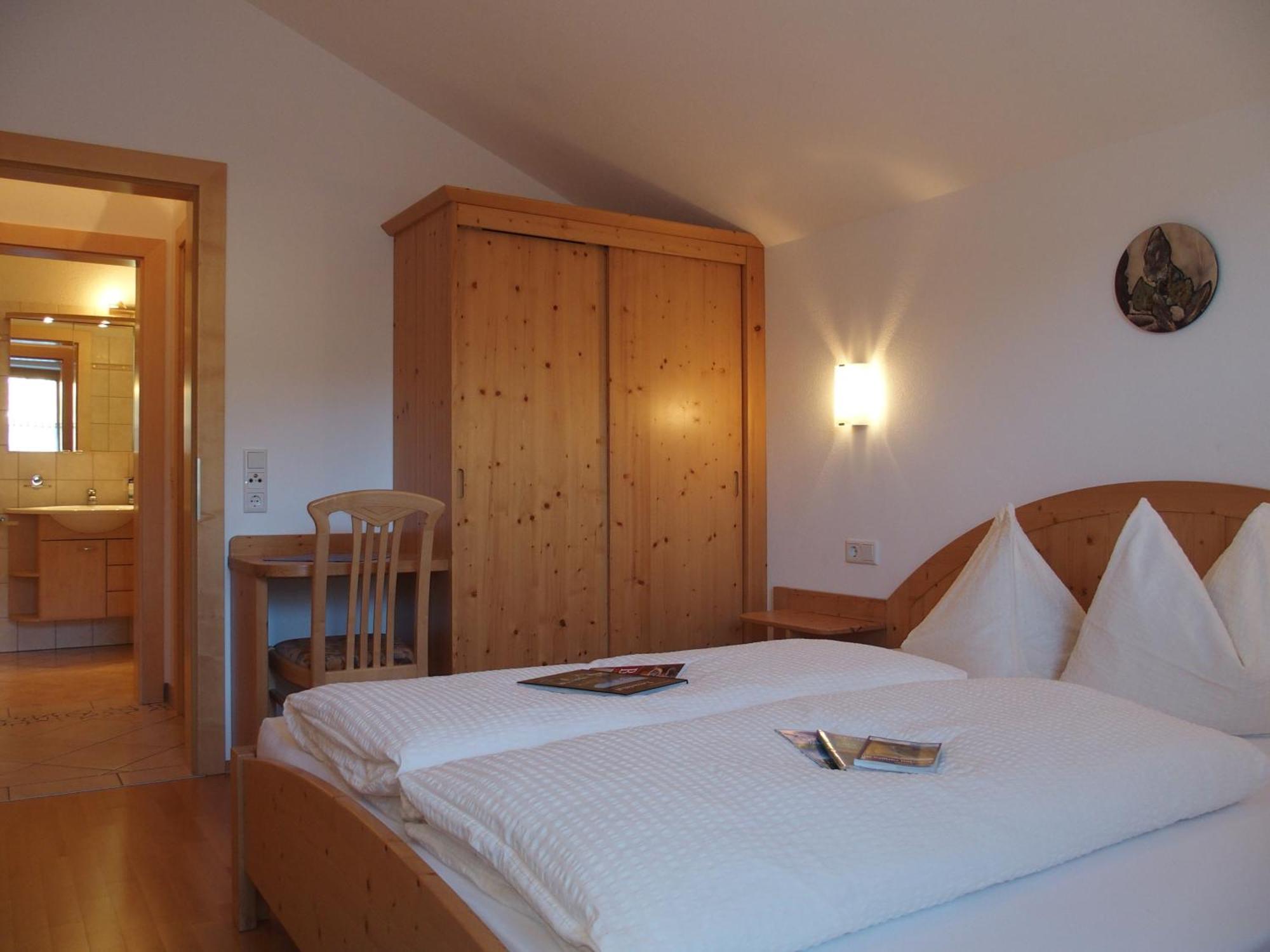 Bauernhof Ober Apartment Birnbaum Ngoại thất bức ảnh